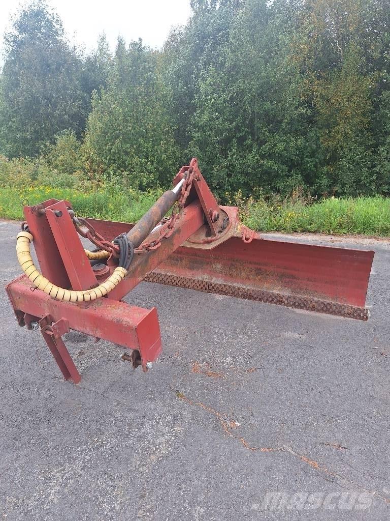 Vama 300 Greiderid