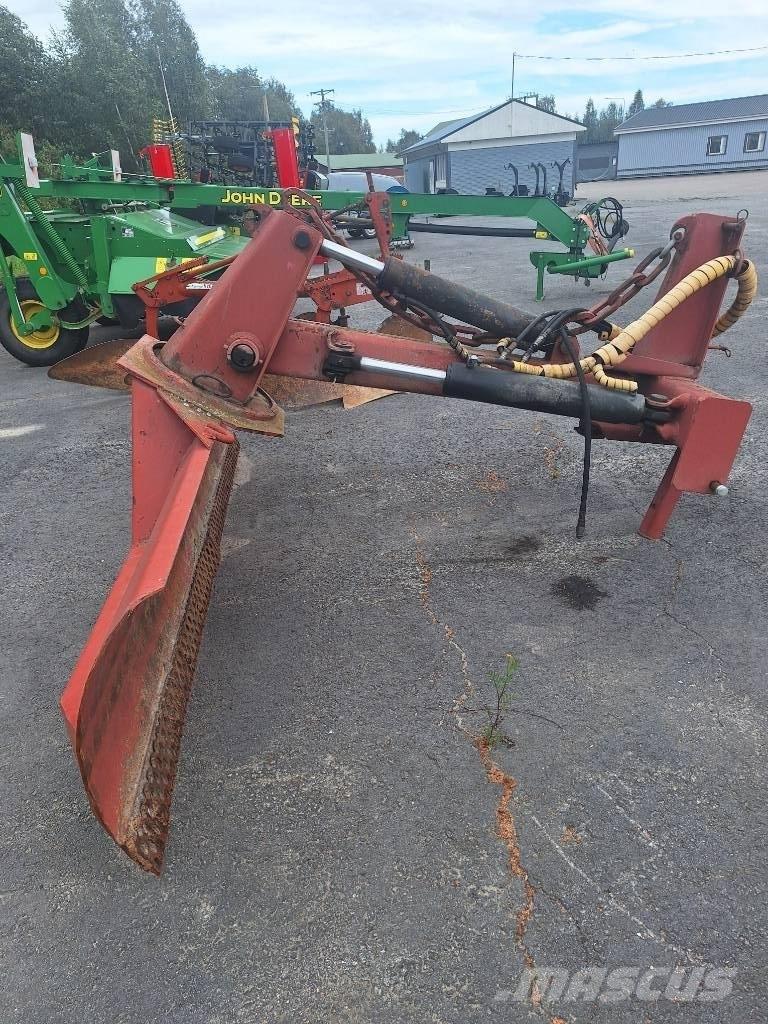 Vama 300 Greiderid