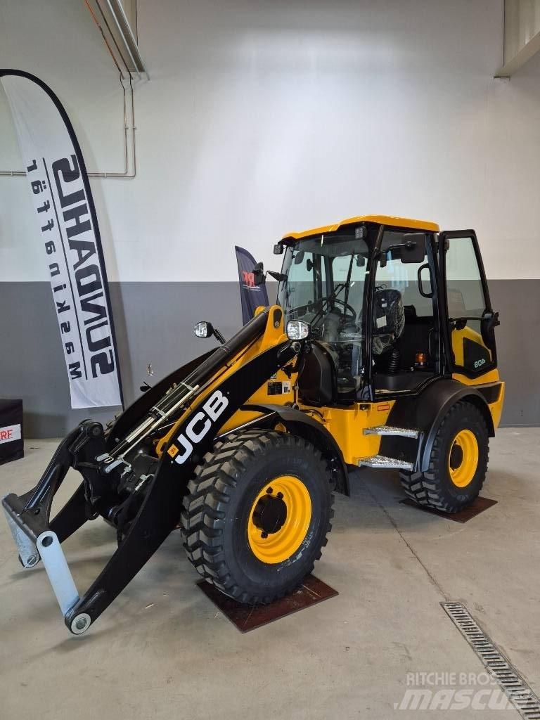 JCB 409 Rataslaadurid