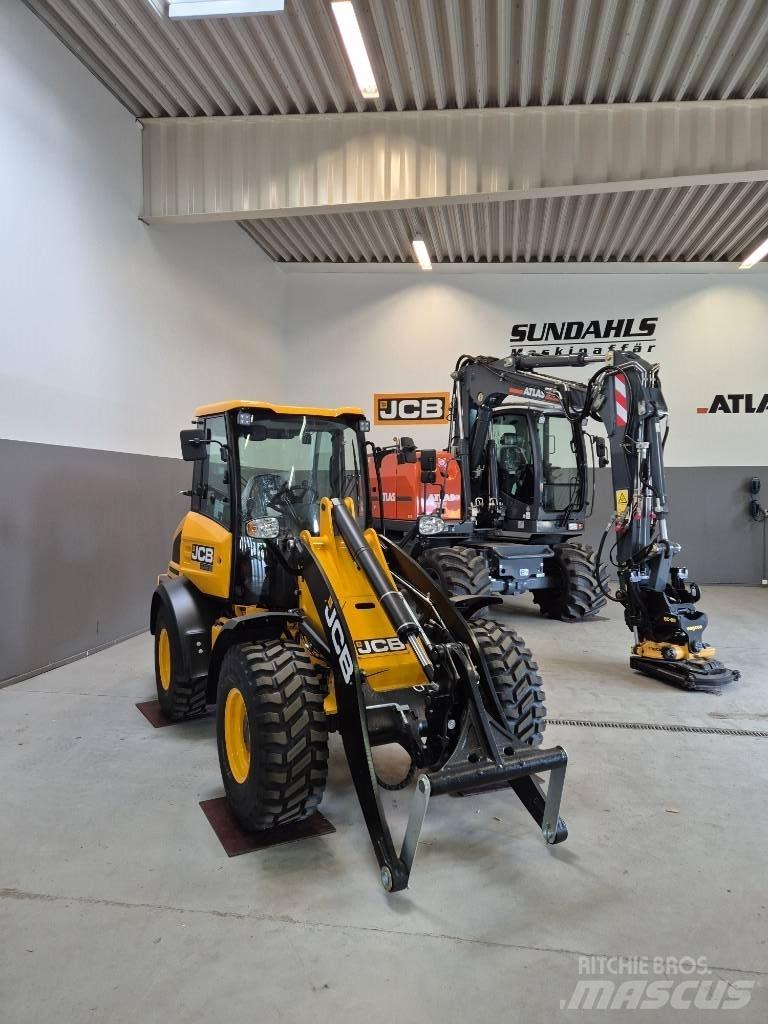 JCB 409 Rataslaadurid