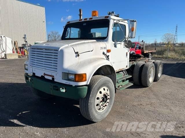 International 4900 Sadulveokid