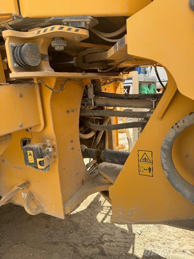 Volvo 150H Rataslaadurid