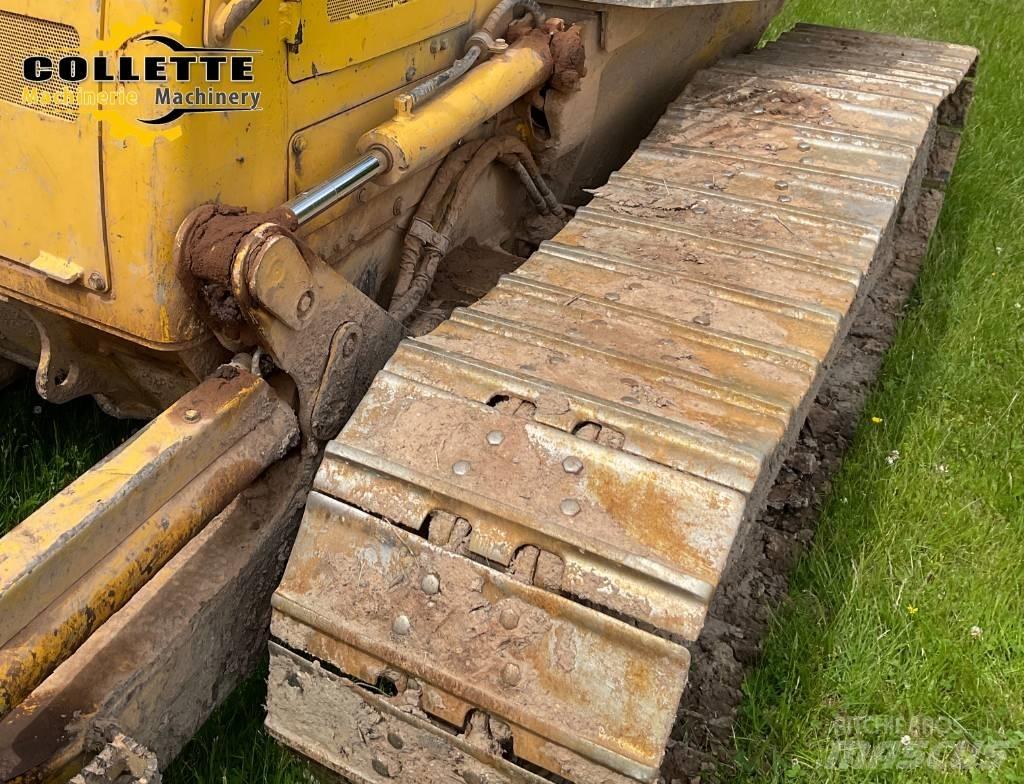 Komatsu D 39 EX-22 Buldooserid