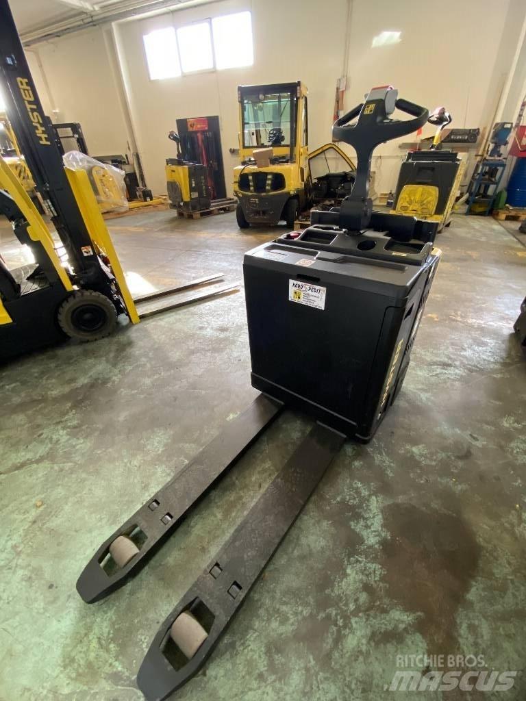 Hyster P2.0S FBW Järelkäidavad virnastajad