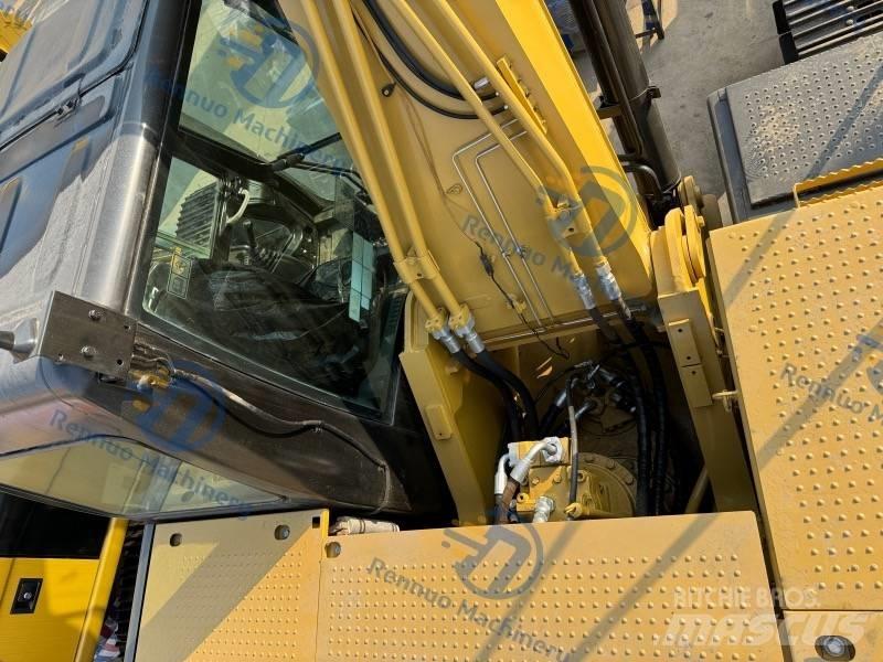 CAT 326D2 Roomikekskavaatorid