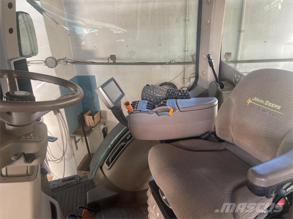 John Deere 7230 R Traktorid