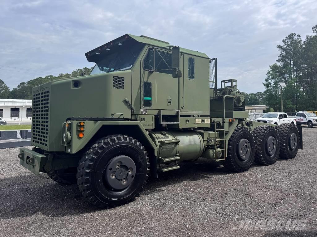 Oshkosh M1070 Sadulveokid