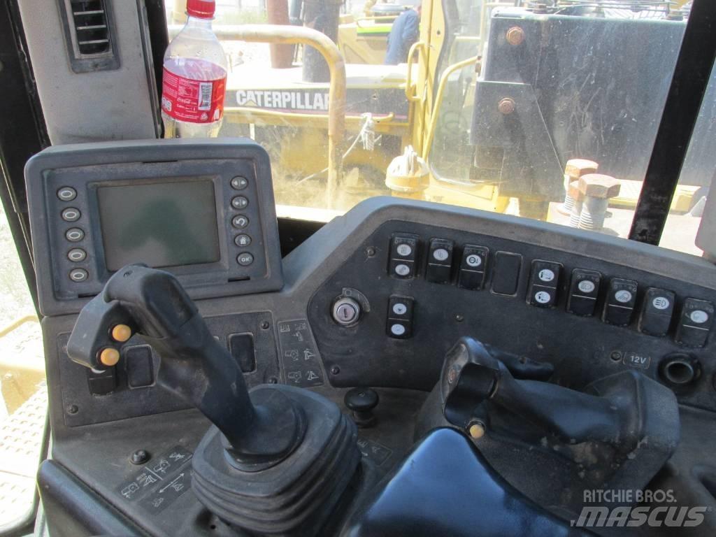 CAT D 9 T Buldooserid