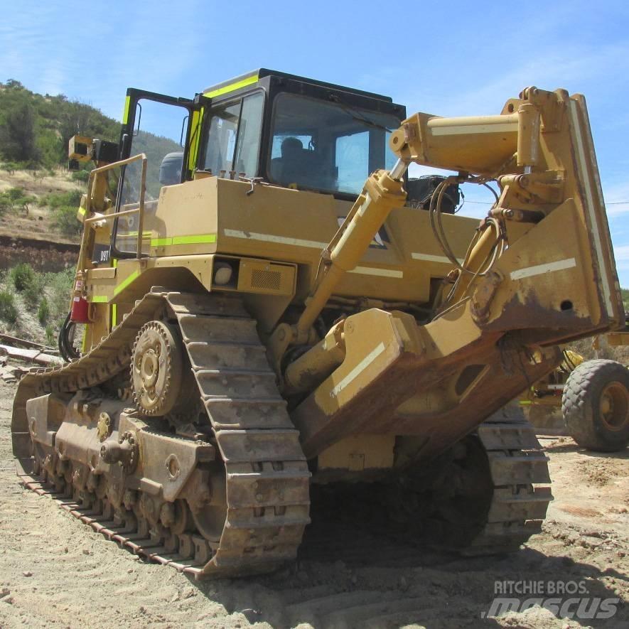 CAT D 9 T Buldooserid