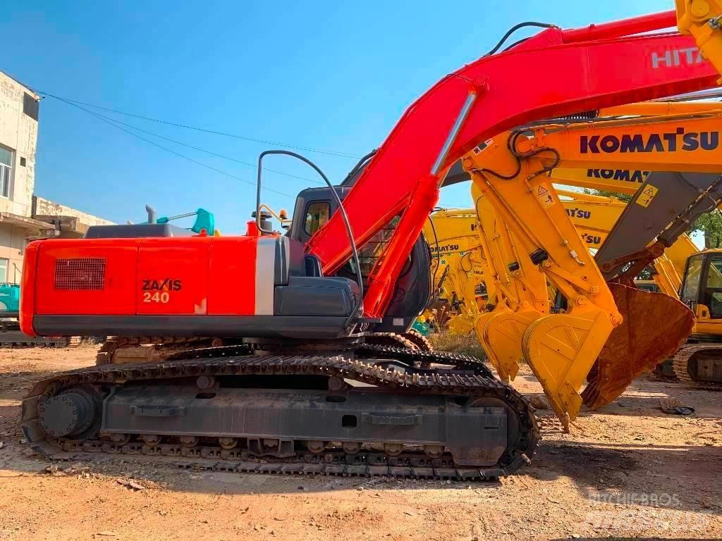 Hitachi Zaxis 240 Roomikekskavaatorid