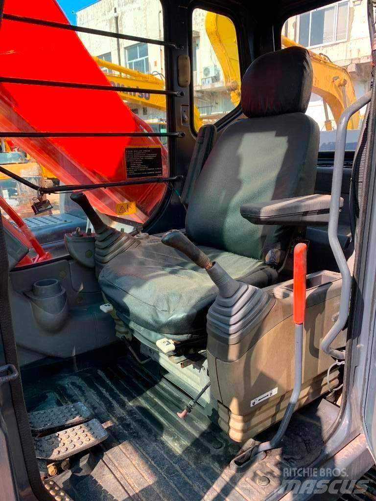 Hitachi Zaxis 240 Roomikekskavaatorid