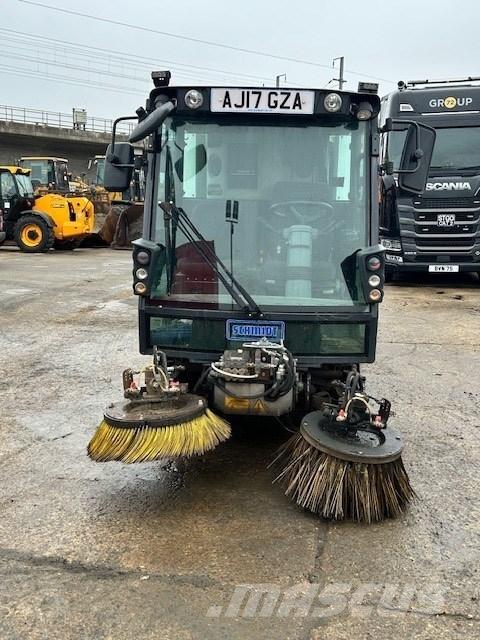 Schmidt Compact 200 Tänavapuhastusmasinad