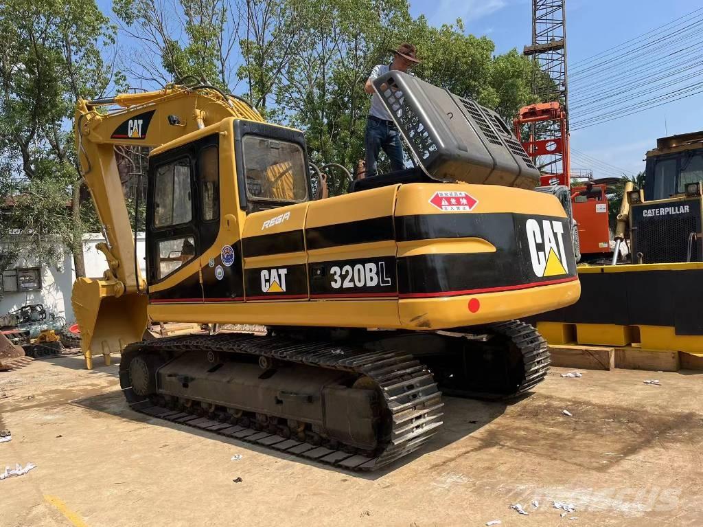 CAT 320 B L Roomikekskavaatorid