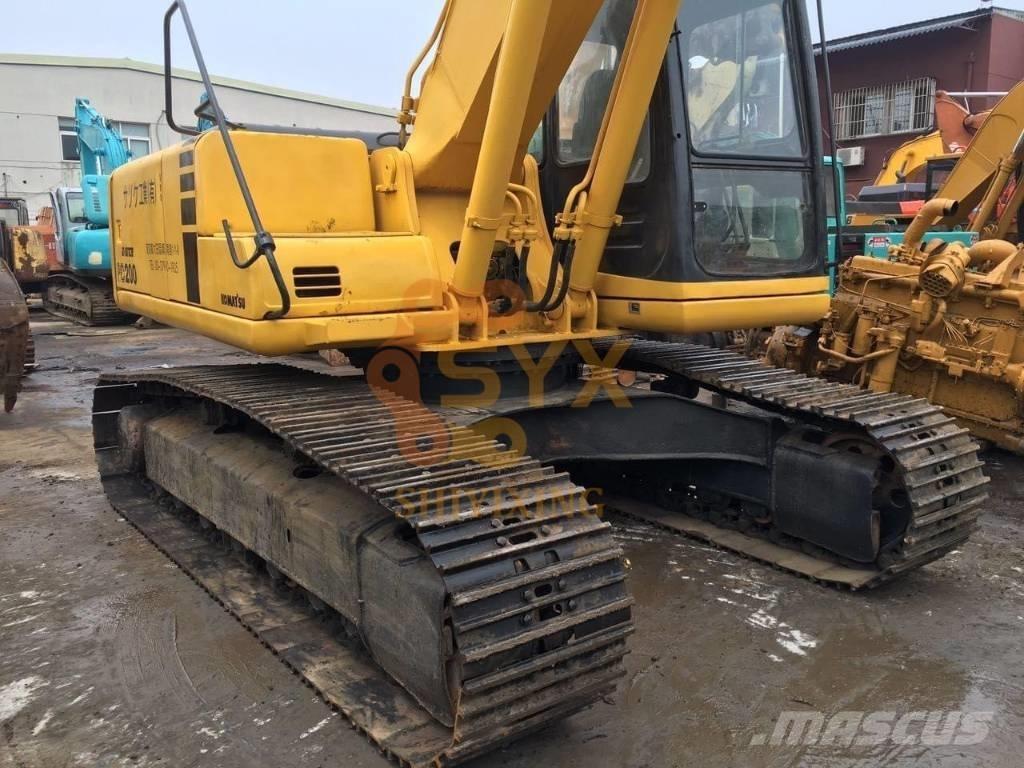 Komatsu PC 200-6 Roomikekskavaatorid