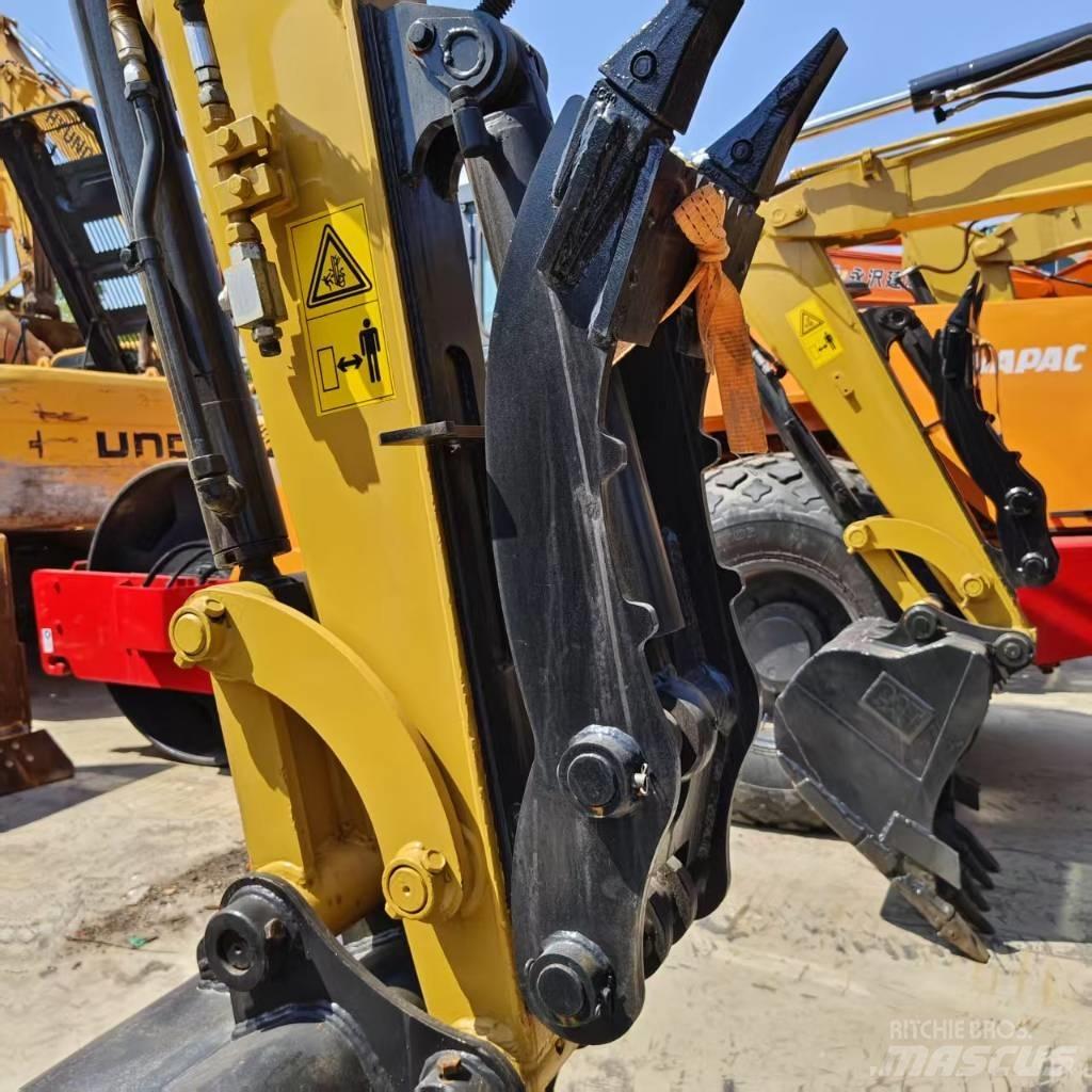 CAT 305.5 Miniekskavaatorid < 7 t