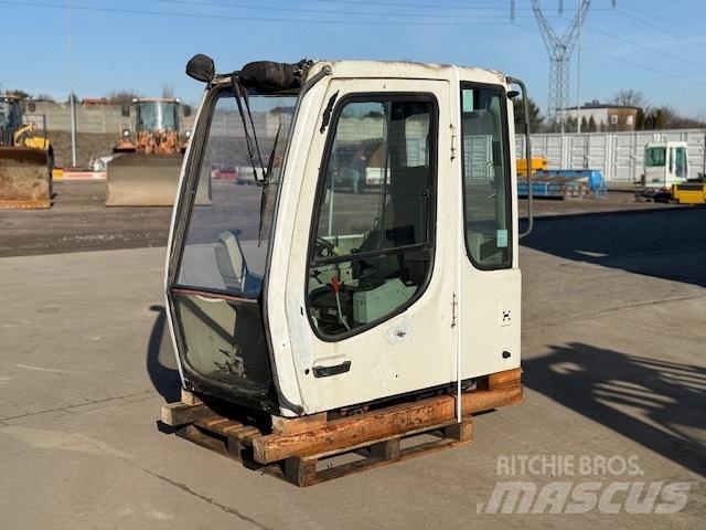 Liebherr A 924 C CAB Kabiinid