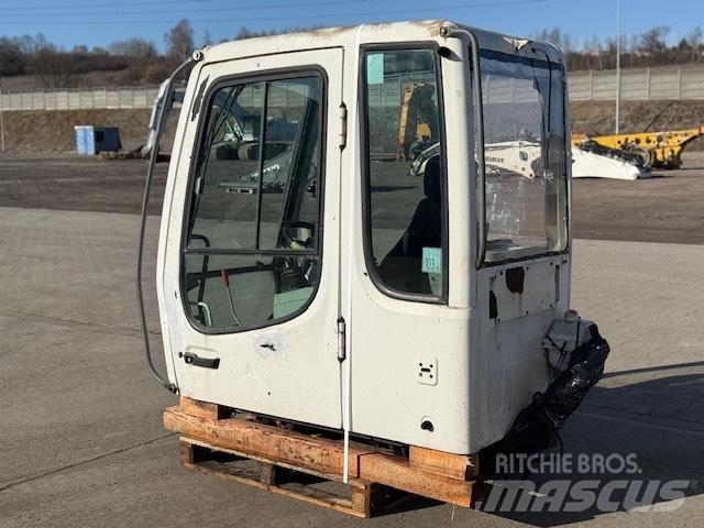 Liebherr A 924 C CAB Kabiinid