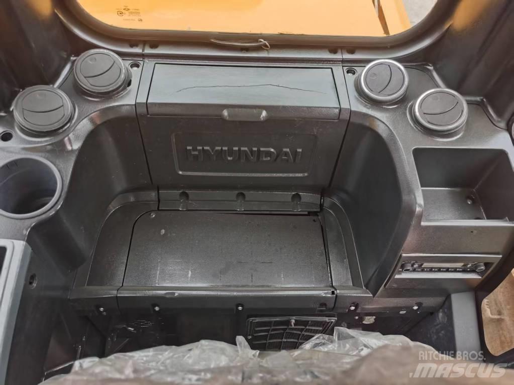 Hyundai 225lc-9s Roomikekskavaatorid
