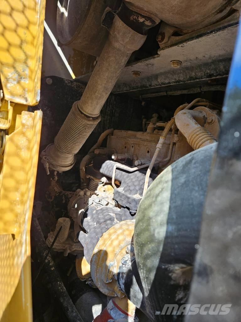 CAT 930 M Rataslaadurid