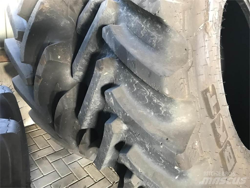 BKT 650/85R42 IF Rehvid, rattad ja veljed