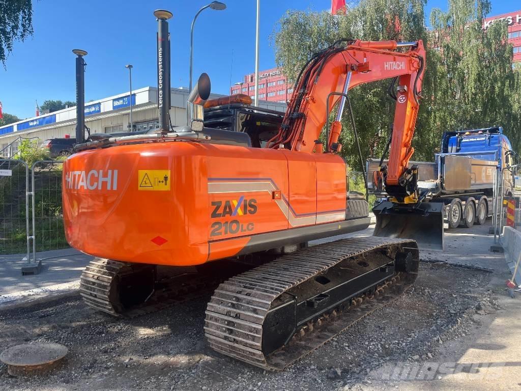 Hitachi ZX 210 Roomikekskavaatorid