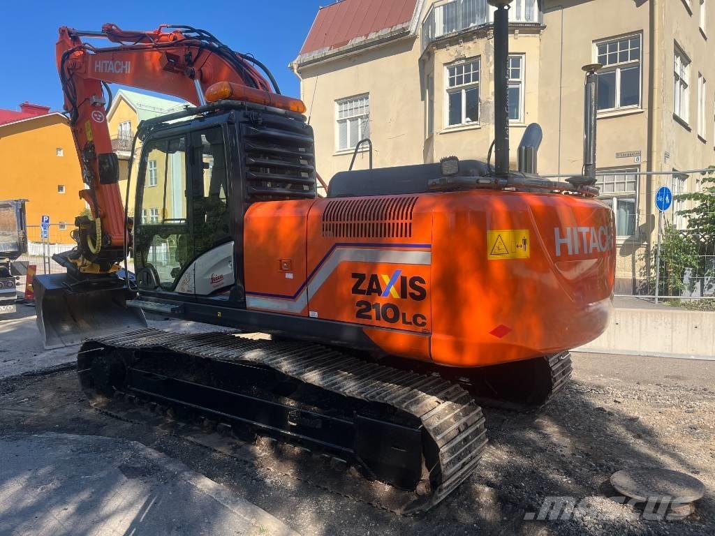 Hitachi ZX 210 Roomikekskavaatorid