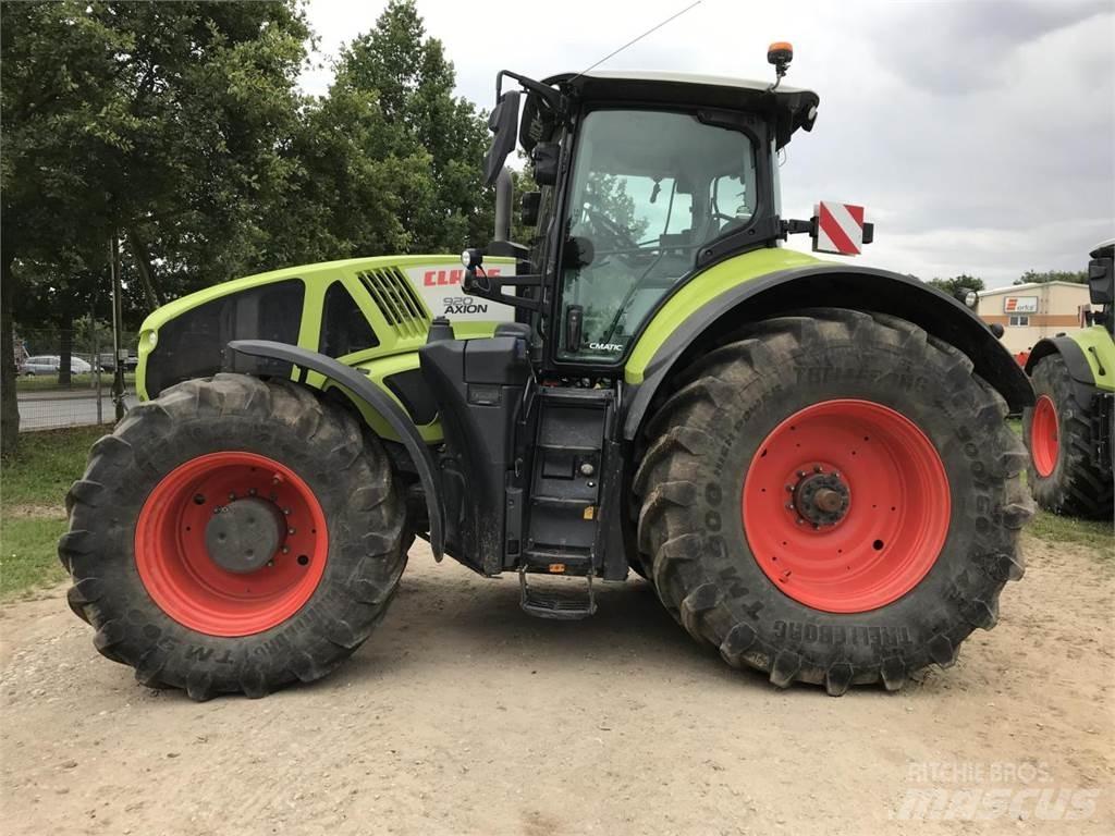CLAAS Axion 920 Traktorid