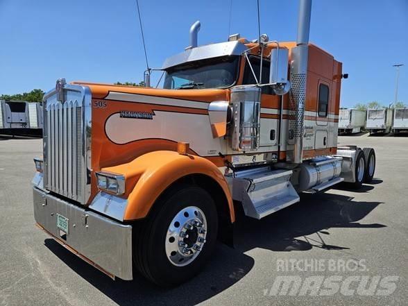 Kenworth W900 Sadulveokid
