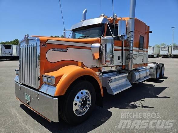 Kenworth W900 Sadulveokid
