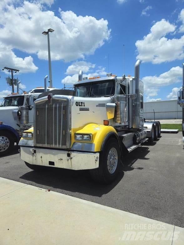 Kenworth W900 Sadulveokid