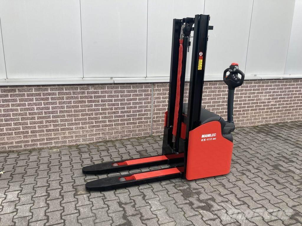 Manitou ES 410 Järelkäidavad virnastajad