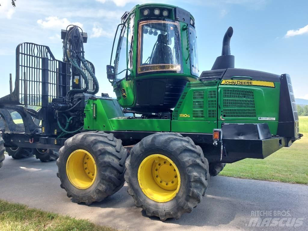 John Deere 1110G Forwarderid