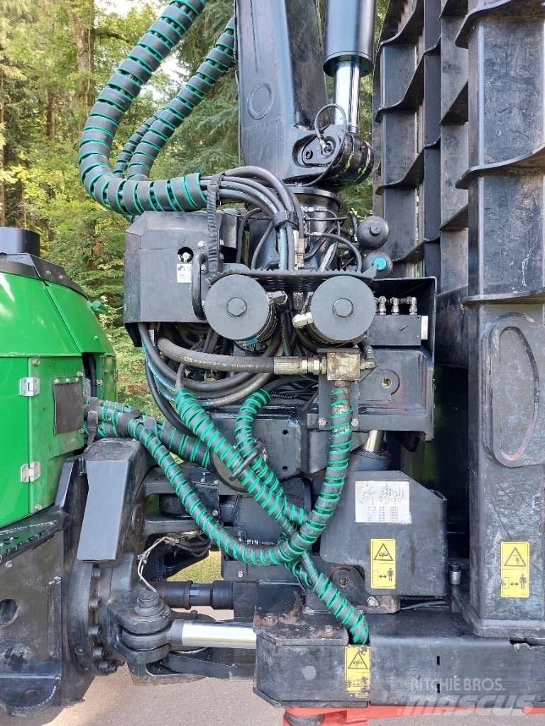 John Deere 1110G Forwarderid