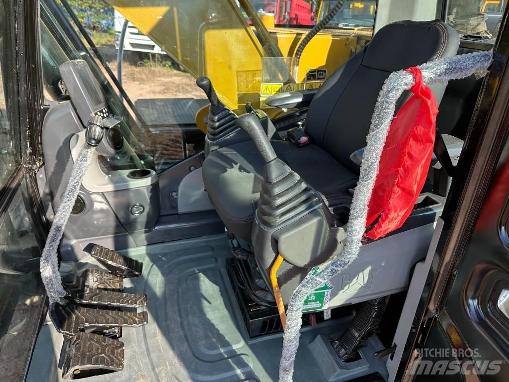 CAT 320 D Roomikekskavaatorid