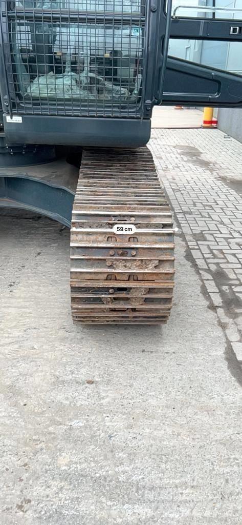 Hyundai R 210 Roomikekskavaatorid