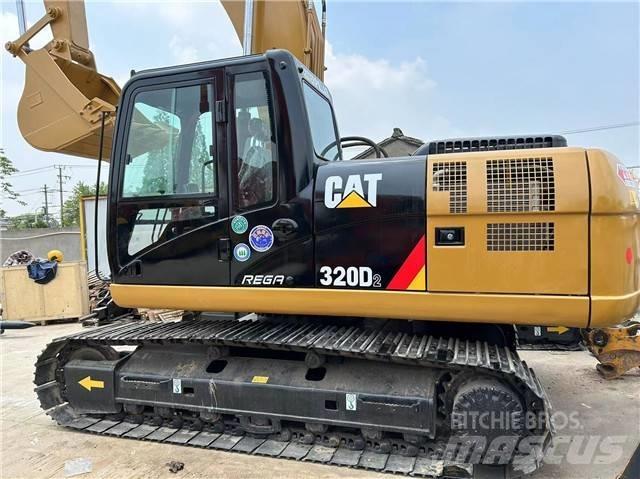 CAT 320 D Roomikekskavaatorid