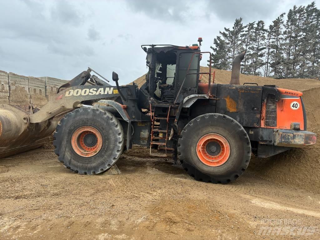 Doosan 420-5 Rataslaadurid