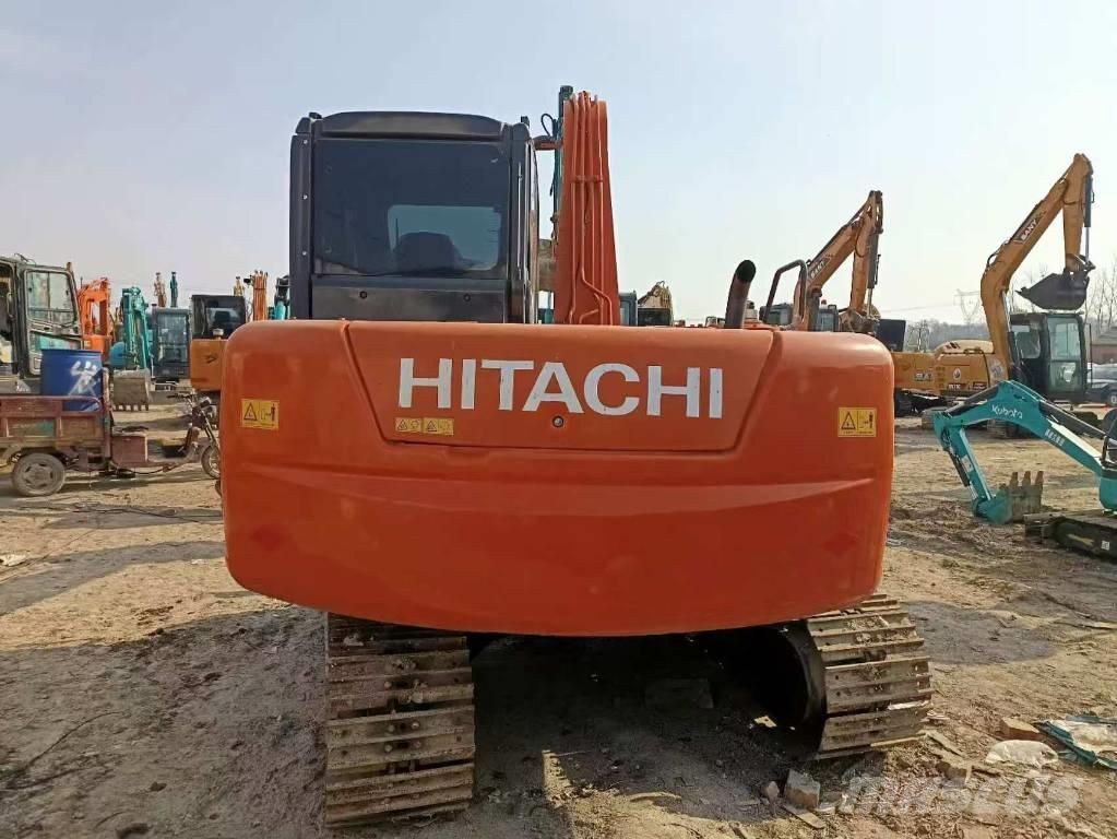 Hitachi ZX 70 Väikeekskavaatorid 7t-12t