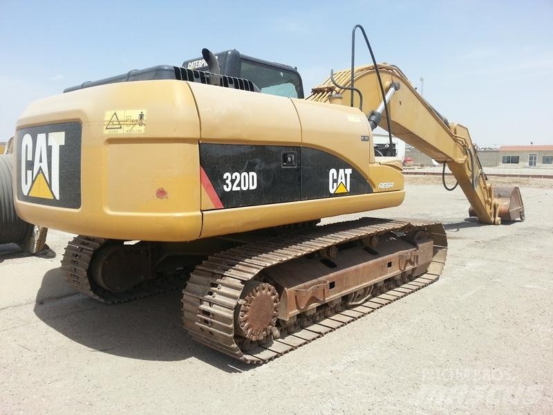 CAT 320DL Roomikekskavaatorid