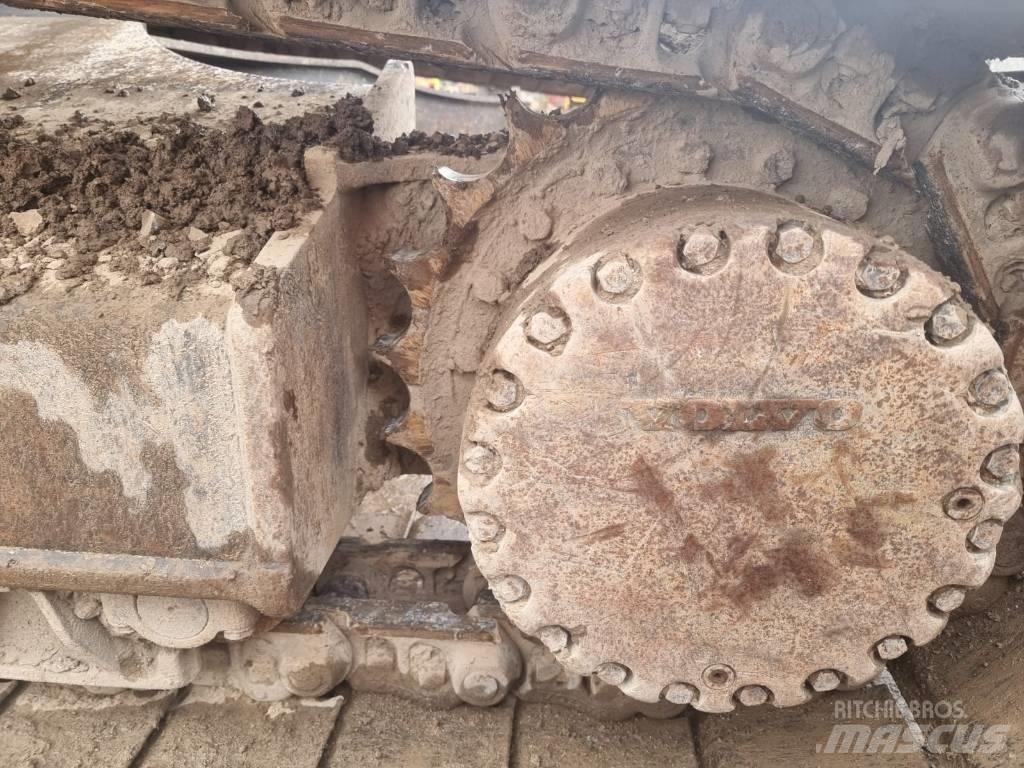 Volvo EC 250 D L Roomikekskavaatorid