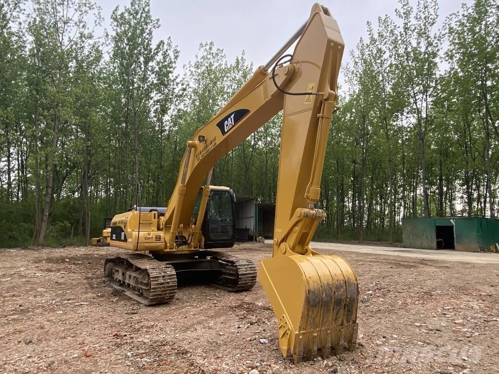 CAT 330 C Roomikekskavaatorid