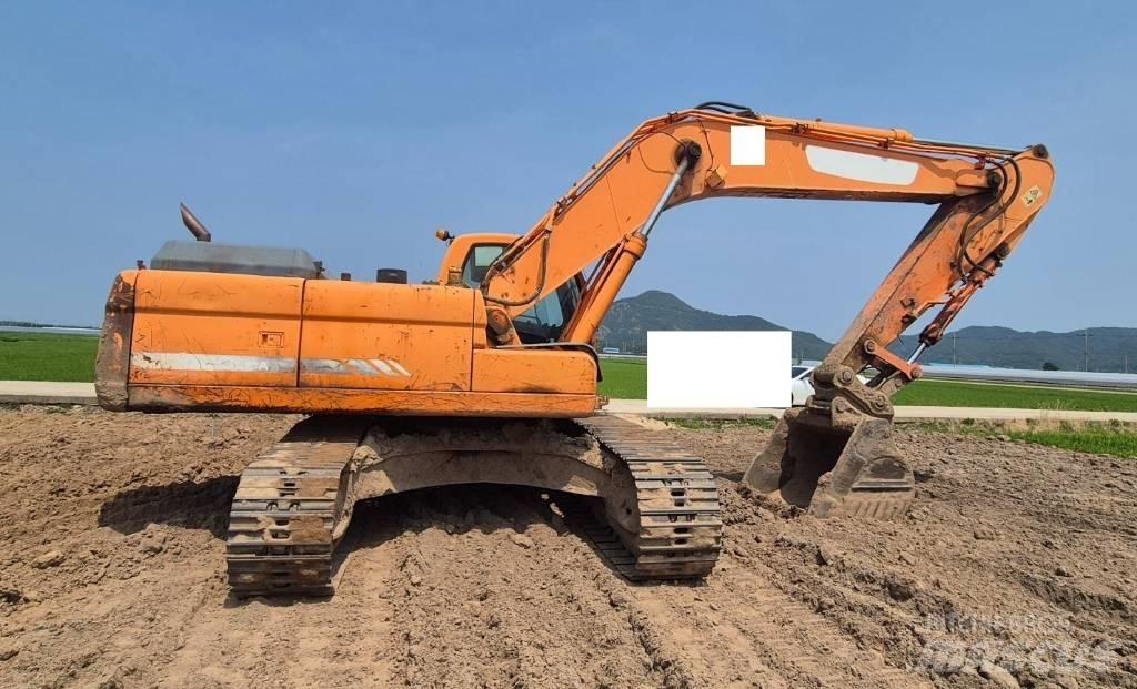 Doosan DX 300 LCA Roomikekskavaatorid