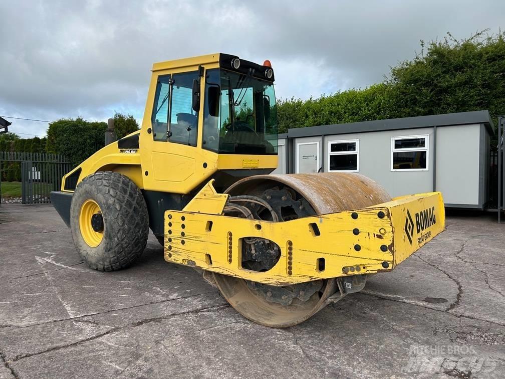 Bomag BW216DH Ühe trumliga rullid