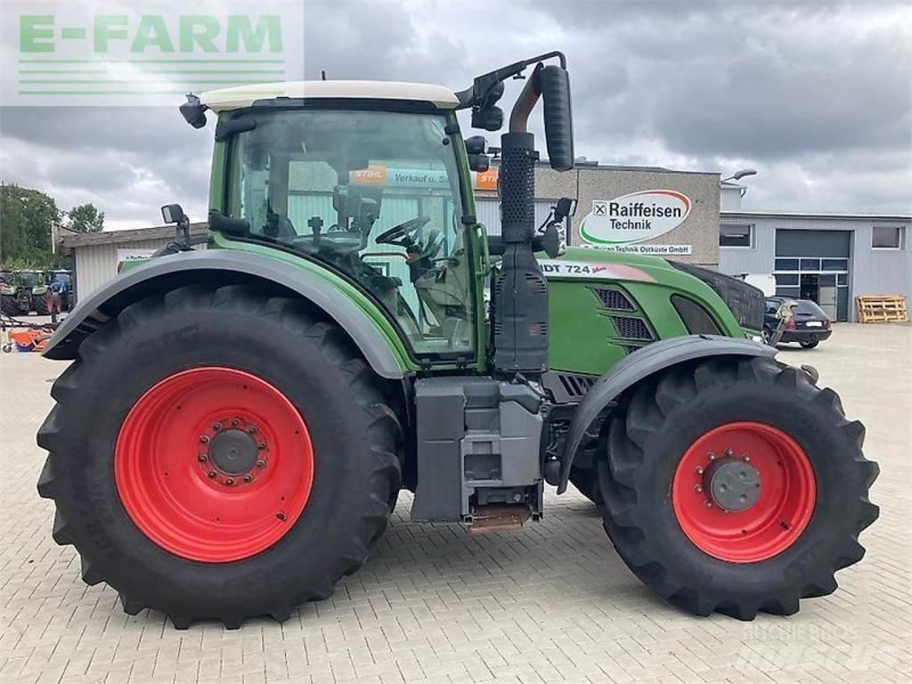 Fendt 724 vario s4 Traktorid