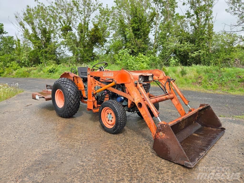 Kubota L 235 Kompakttraktorid