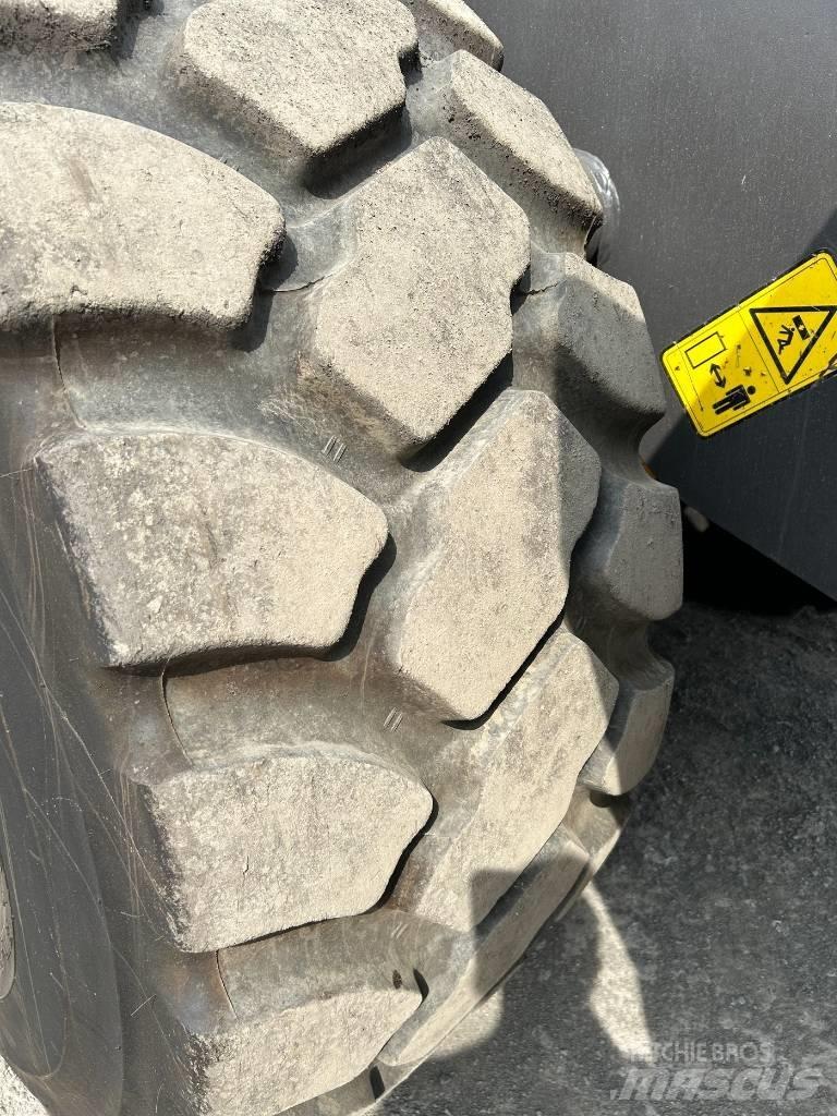 Volvo l150h Rataslaadurid