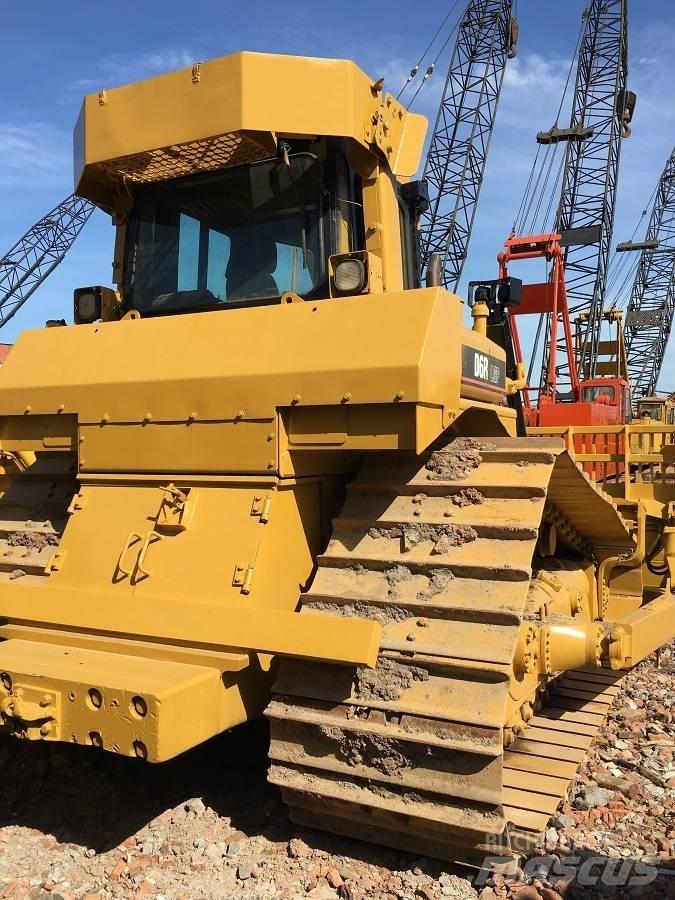 CAT D6R Buldooserid
