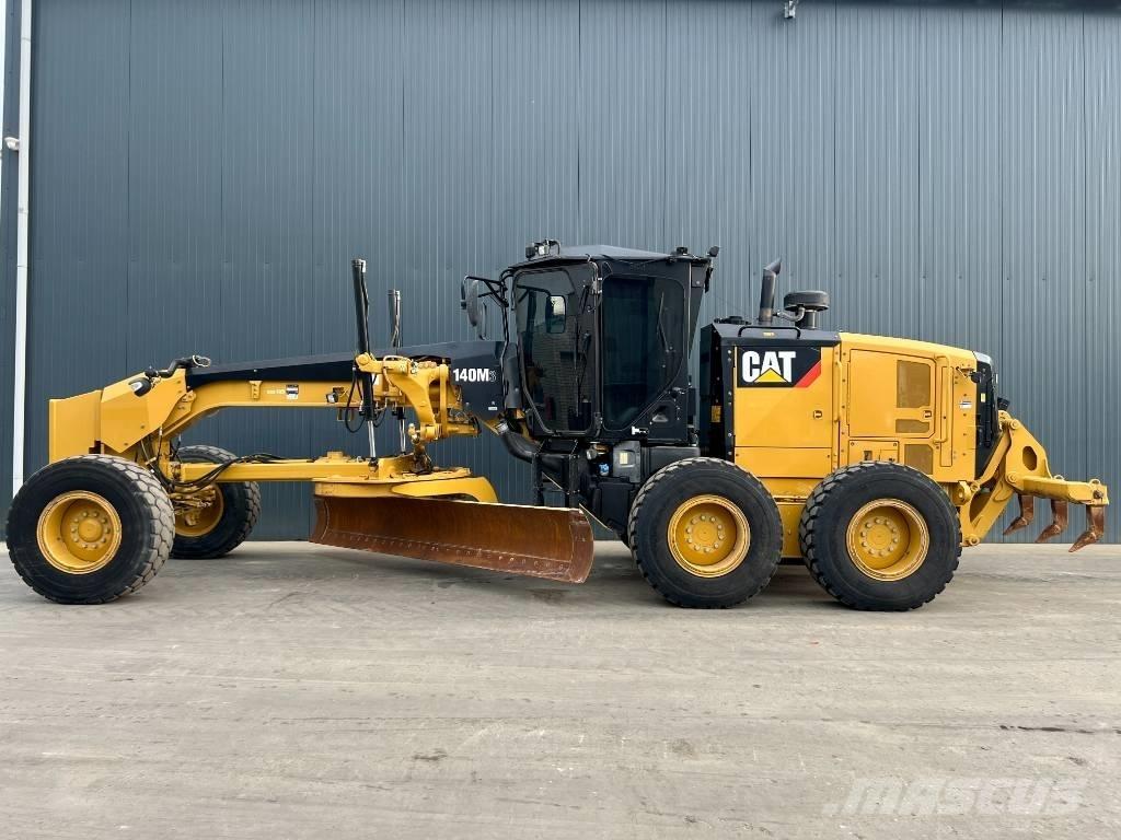 CAT 140M3 Greiderid