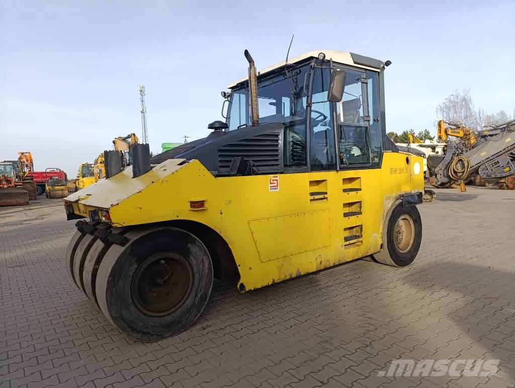 Bomag BW 24 R Pneumorehvidega rullid