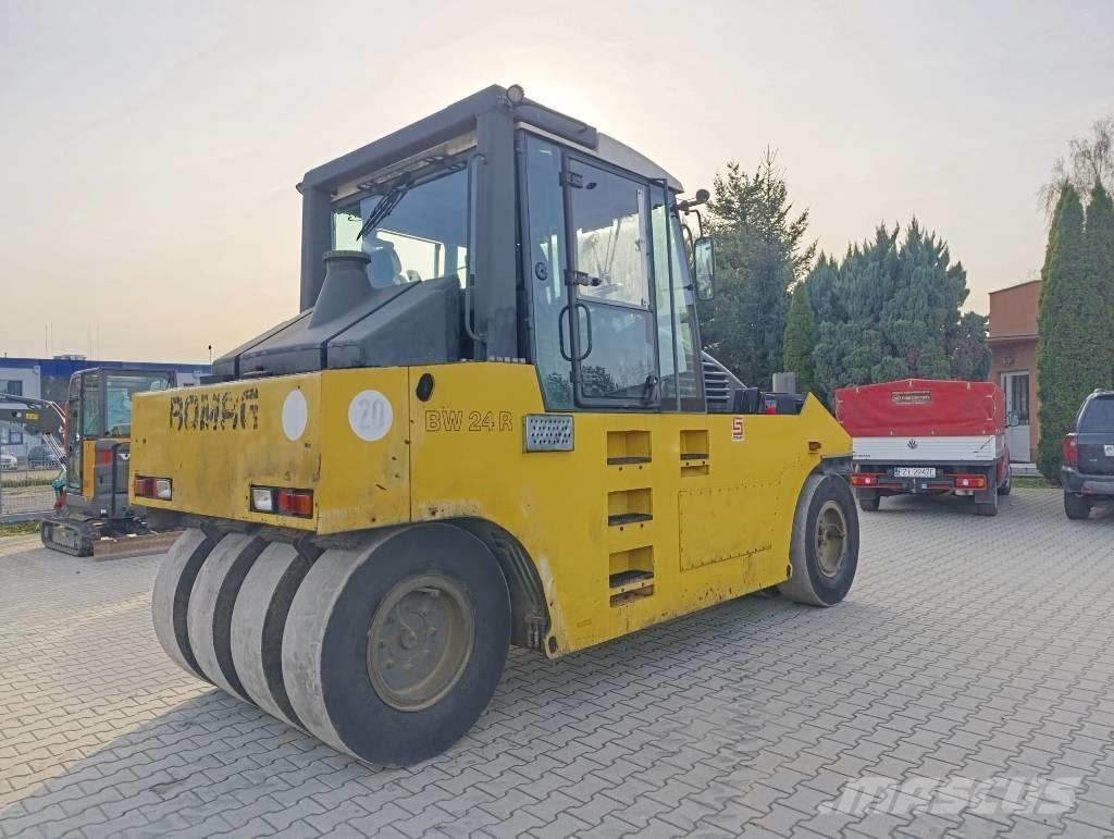 Bomag BW 24 R Pneumorehvidega rullid